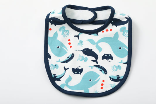 Vauva SS24 - Baby Boy Whale Printed Bib - Product 2