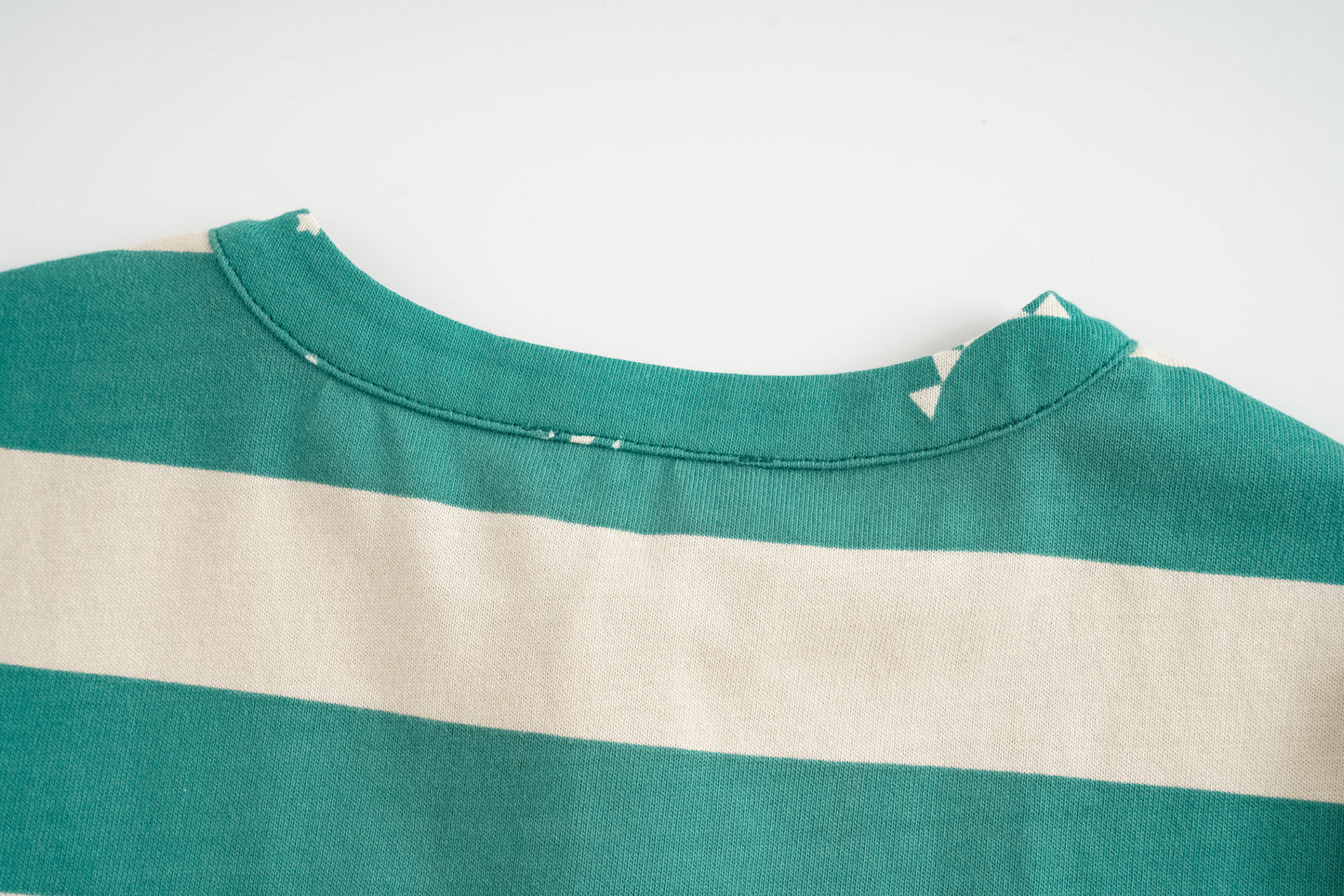 Bear-Print Two-Tone Long Sleeve Tee