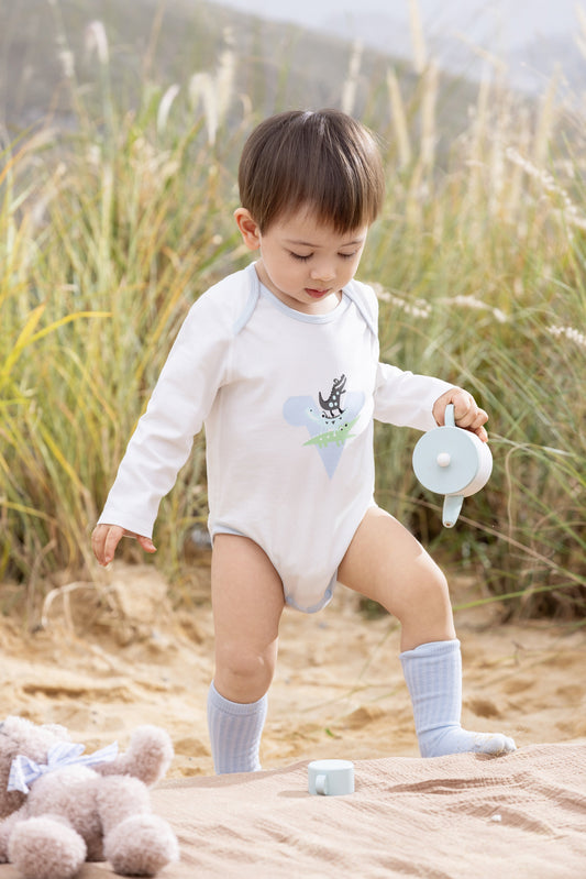 Vauva BBNS - Organic Cotton Crocodile Print Long-Sleeved Bodysuits (2-pack) model image front -02