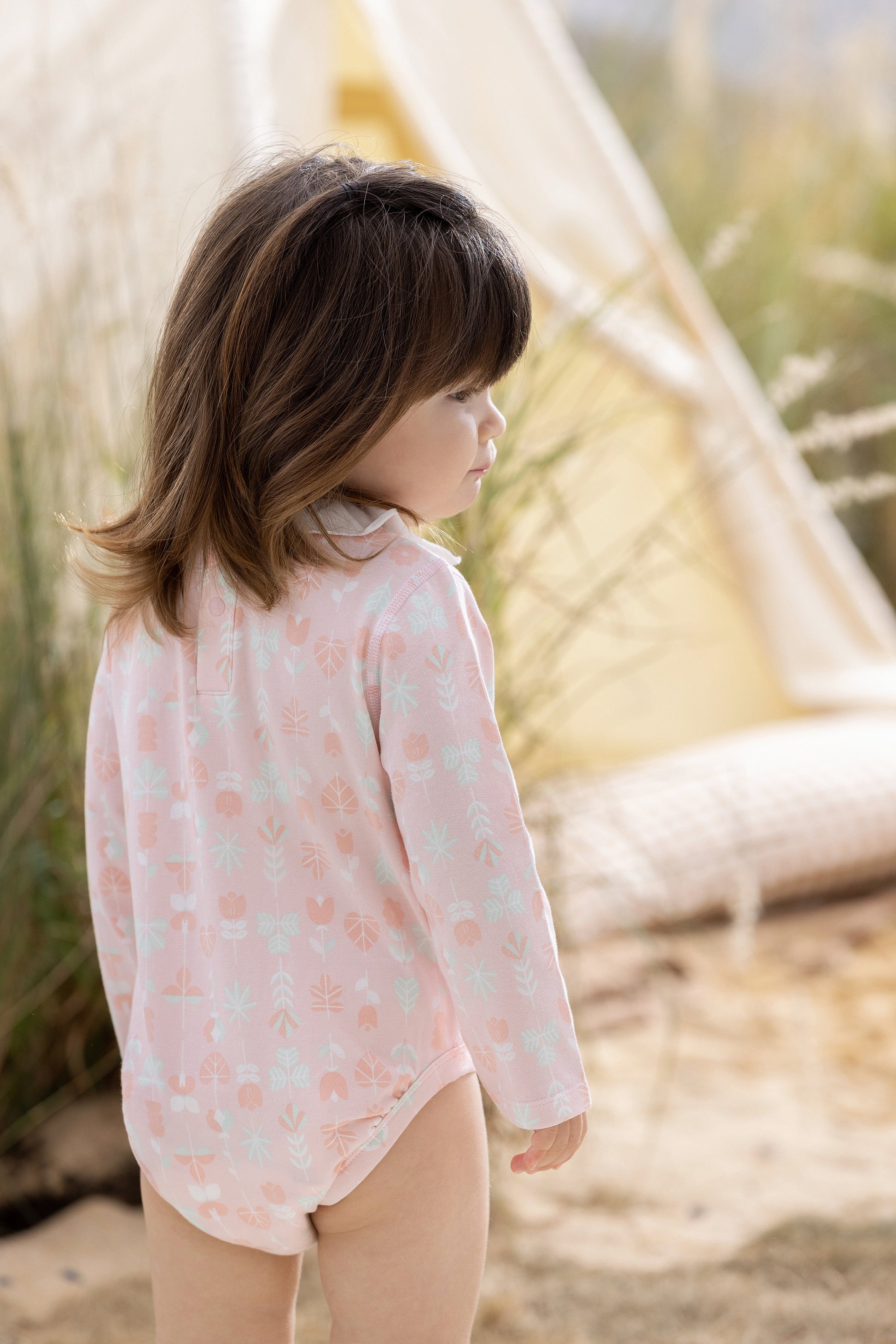 Vauva BBNS - Organic Lotus Collar Floral Cotton Bodysuits (2-pack)-model image back