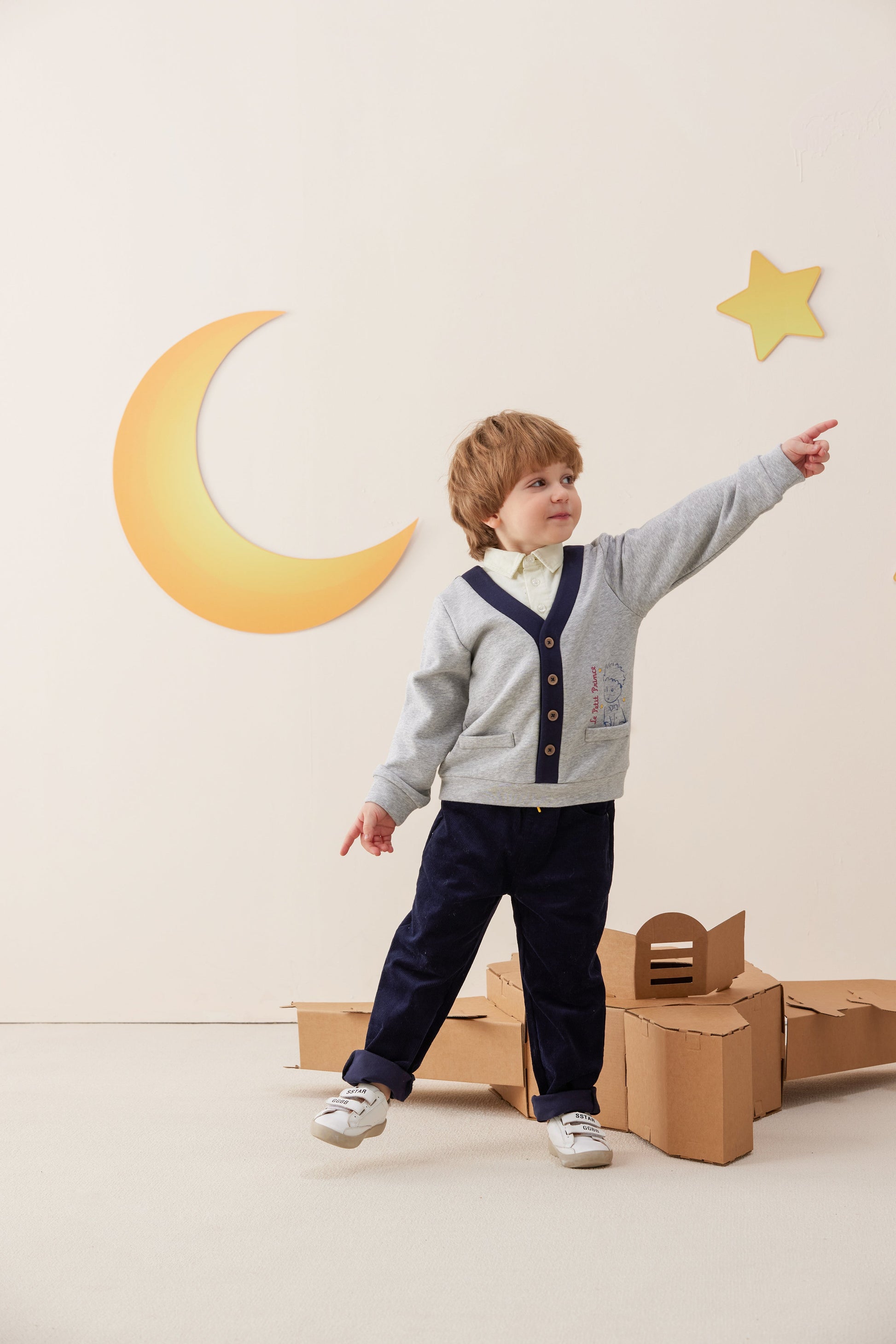 Vauva x Le Petit Prince - Boys Long Sleeve Sweatshirt model side