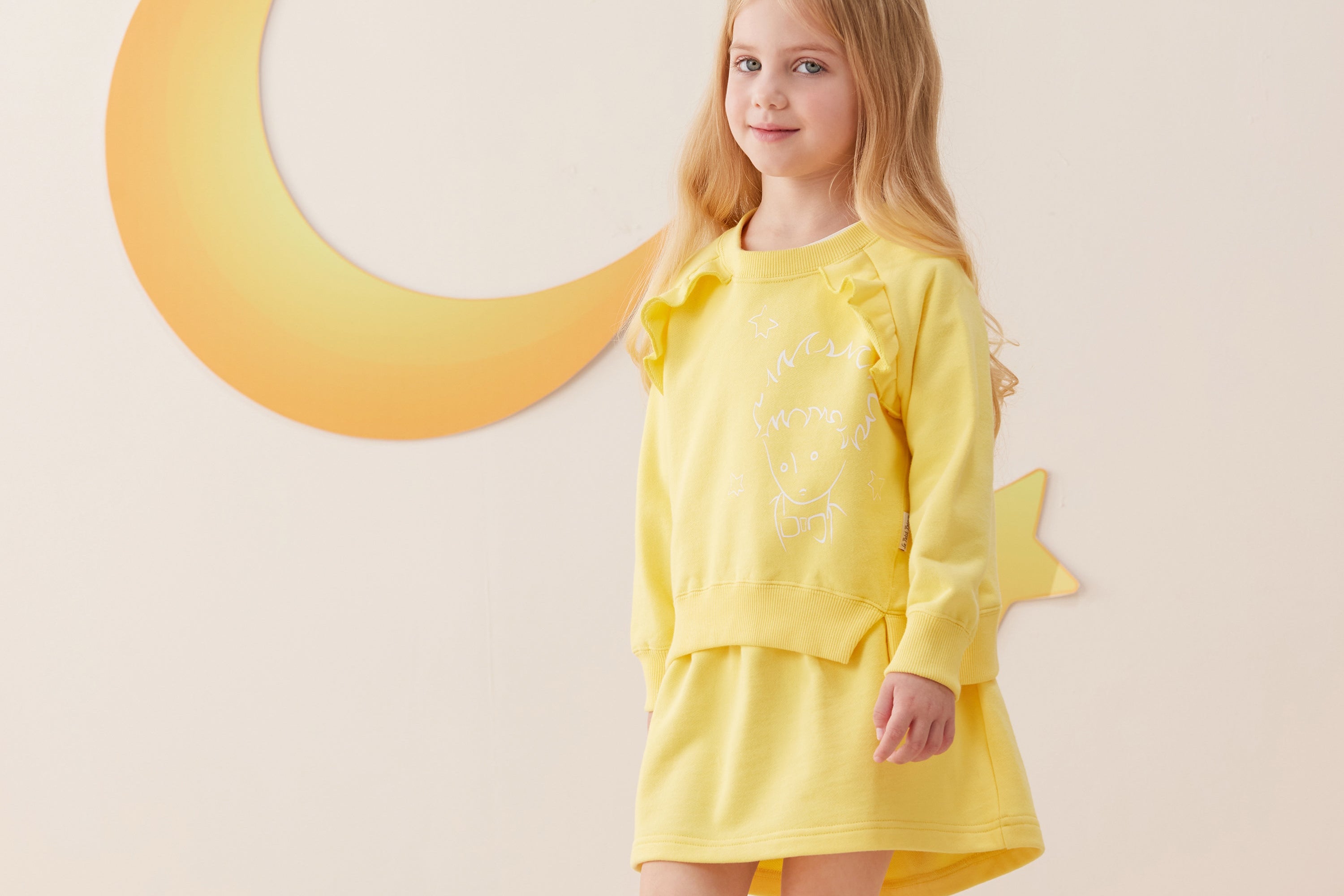 Vauva x Le Petit Prince - Girls Sweater & Dress (2 piece Set/Yellow) model sweater front