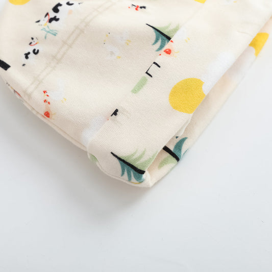 Vauva FW23-遍布印刷棉帽（白色）的嬰兒北歐風格