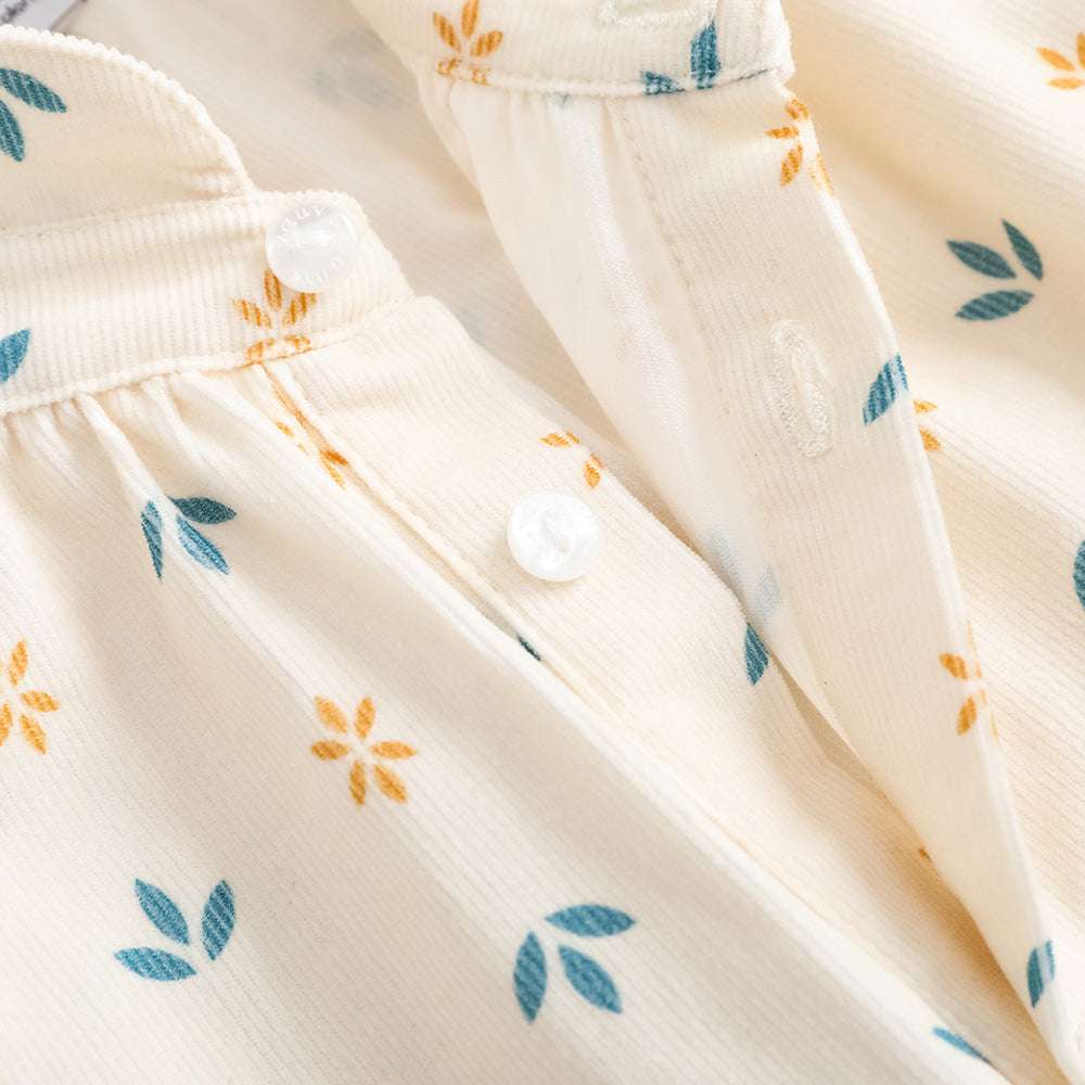 Vauva FW23-女孩印刷的棉線燈芯絨襯衫（白色）