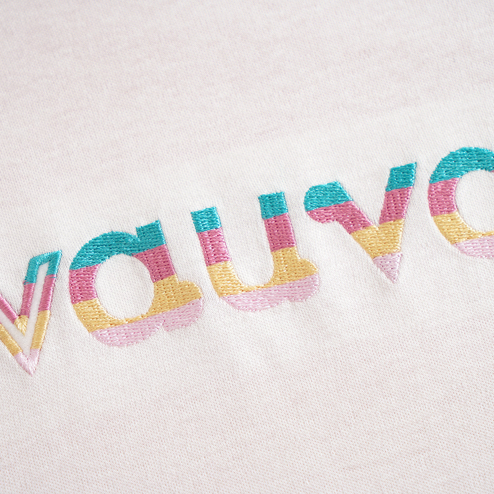 Vauva 2022 -Vauva徽標刺繡T卹