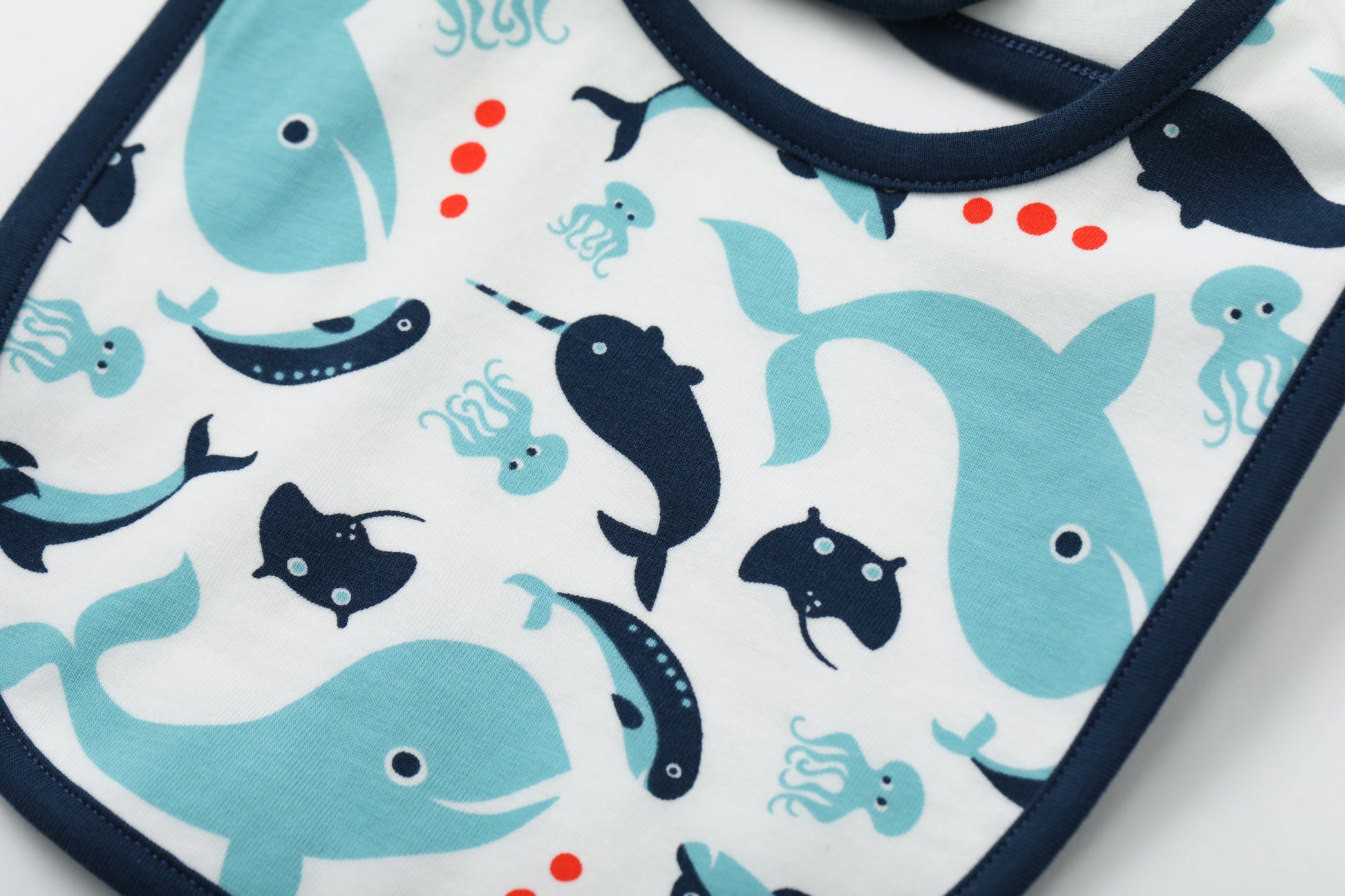 Vauva SS24 - Baby Boy Whale Printed Bib - Product 7