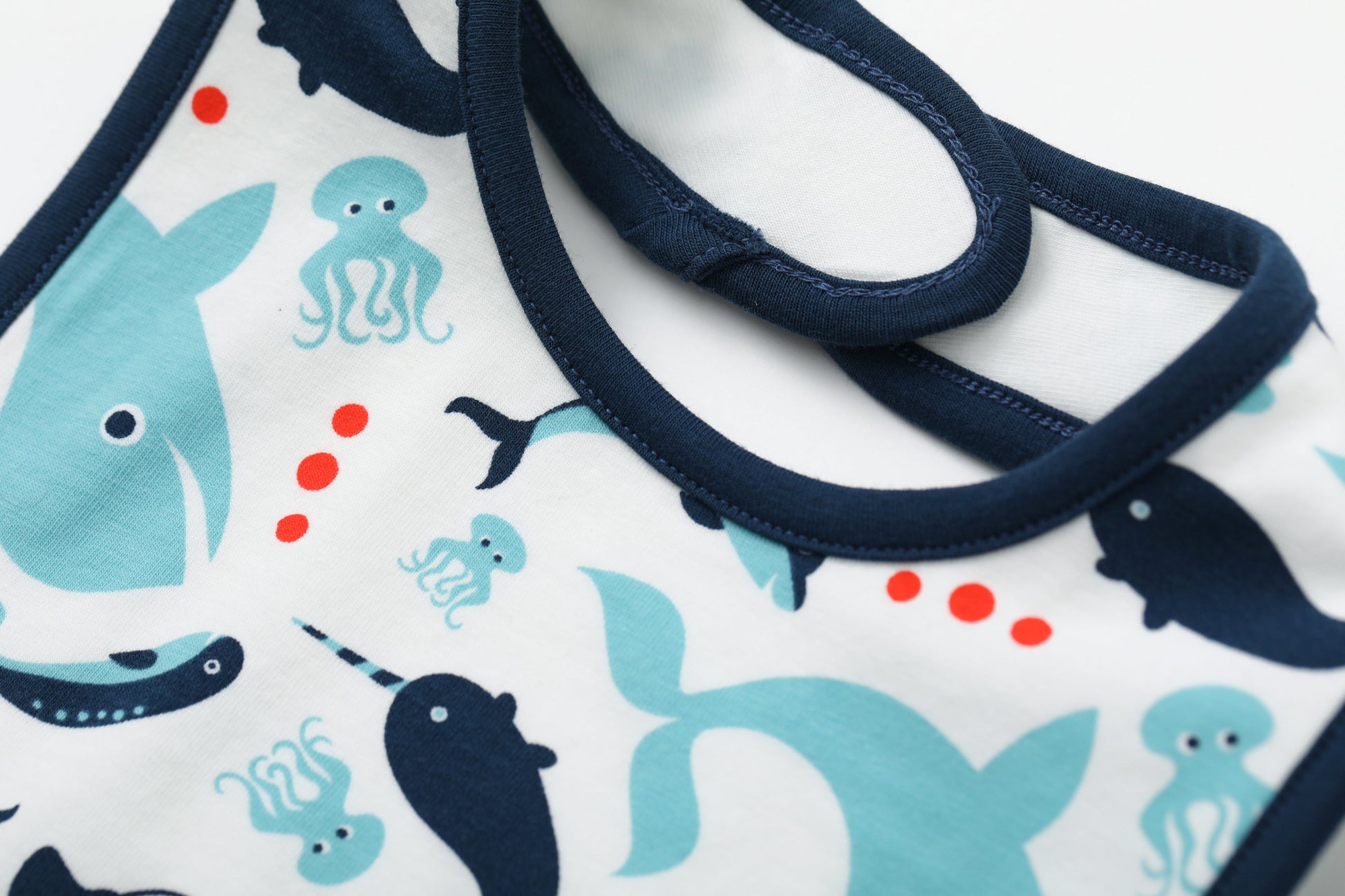 Vauva SS24 - Baby Boy Whale Printed Bib - Product 9