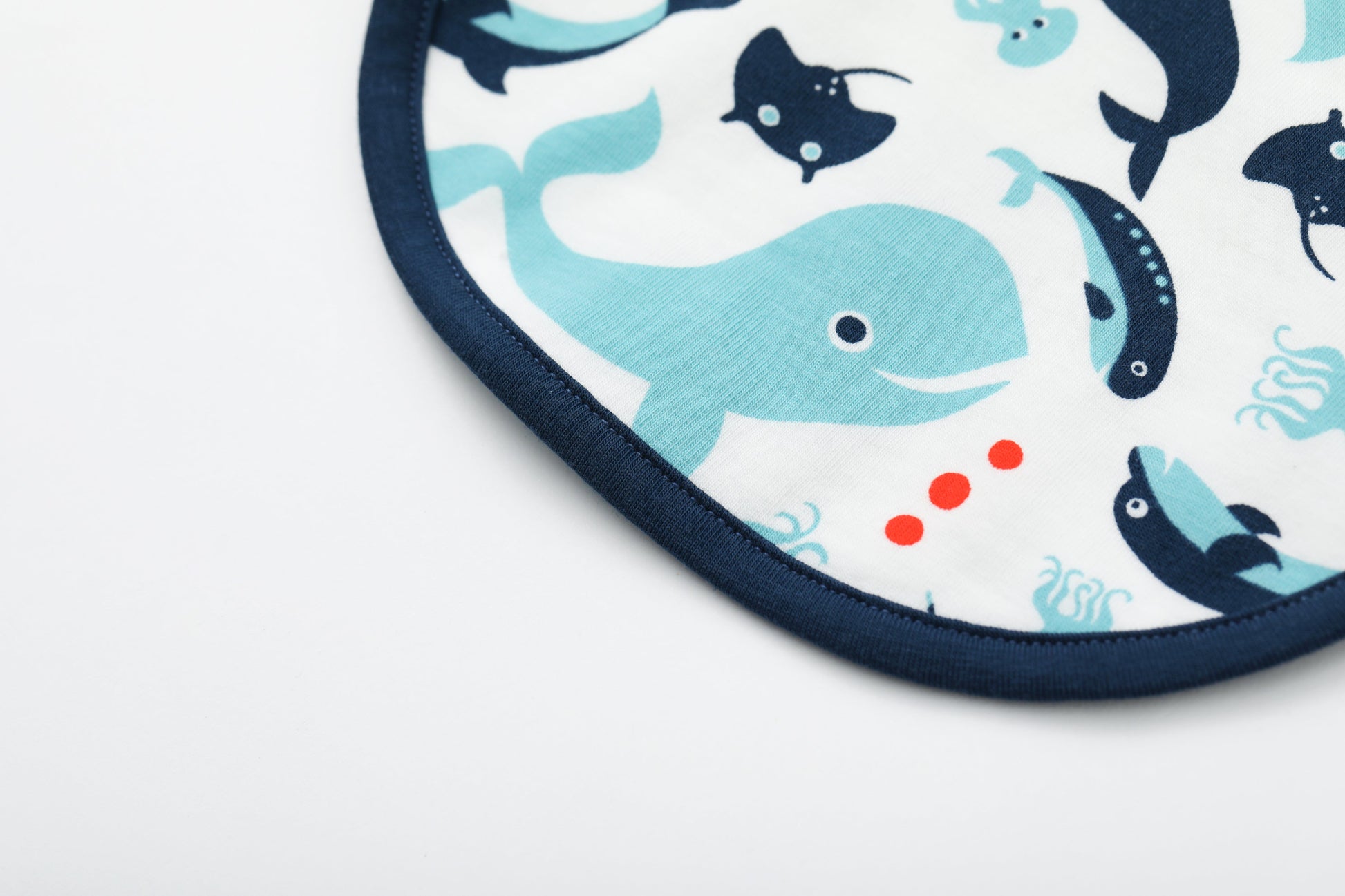 Vauva SS24 - Baby Boy Whale Printed Bib - Product 4